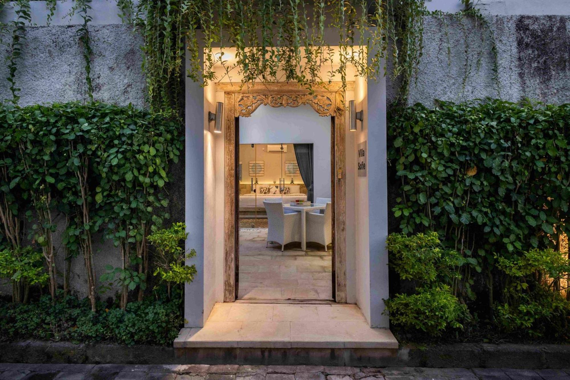 Charming, Villa Sofie - Central Sanur With Refreshing Pool Exterior photo
